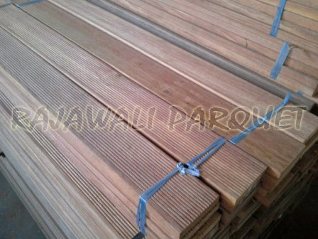 decking kayu kruing