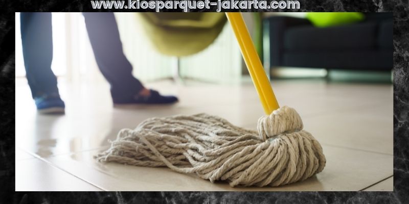 cara membersihkan lantai keramik