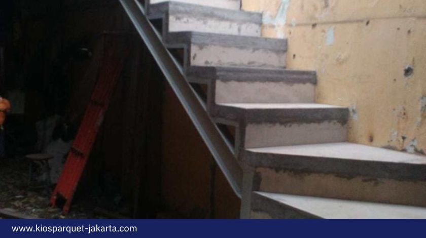 Penting untuk Mengenal Bagian Tangga sebelum membangunnya! 1 Bagian Tangga 2