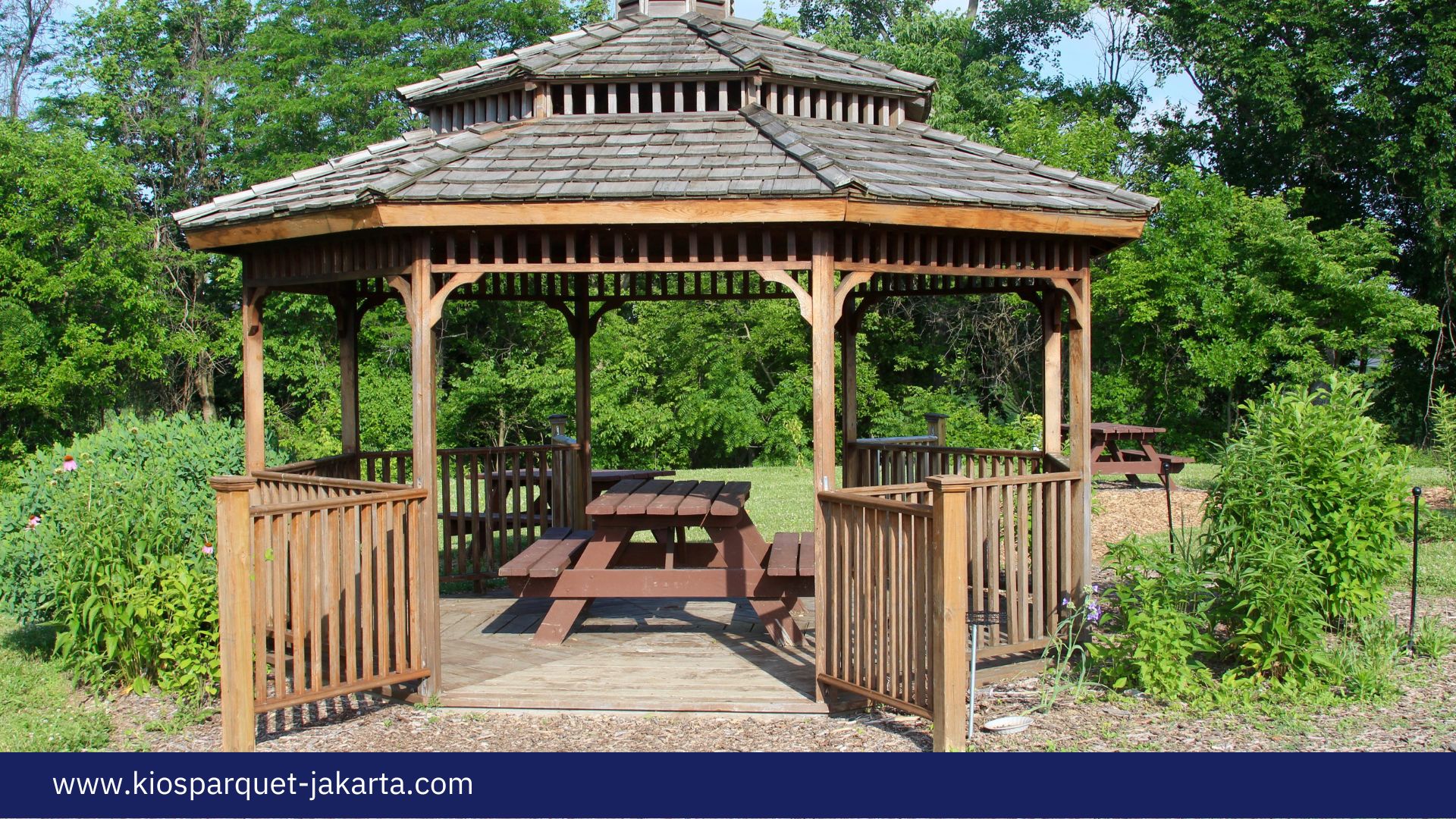 6 Jenis Kayu untuk Gazebo Paling Kuat dan Anti Air 3 Jenis Kayu untuk Gazebo 3