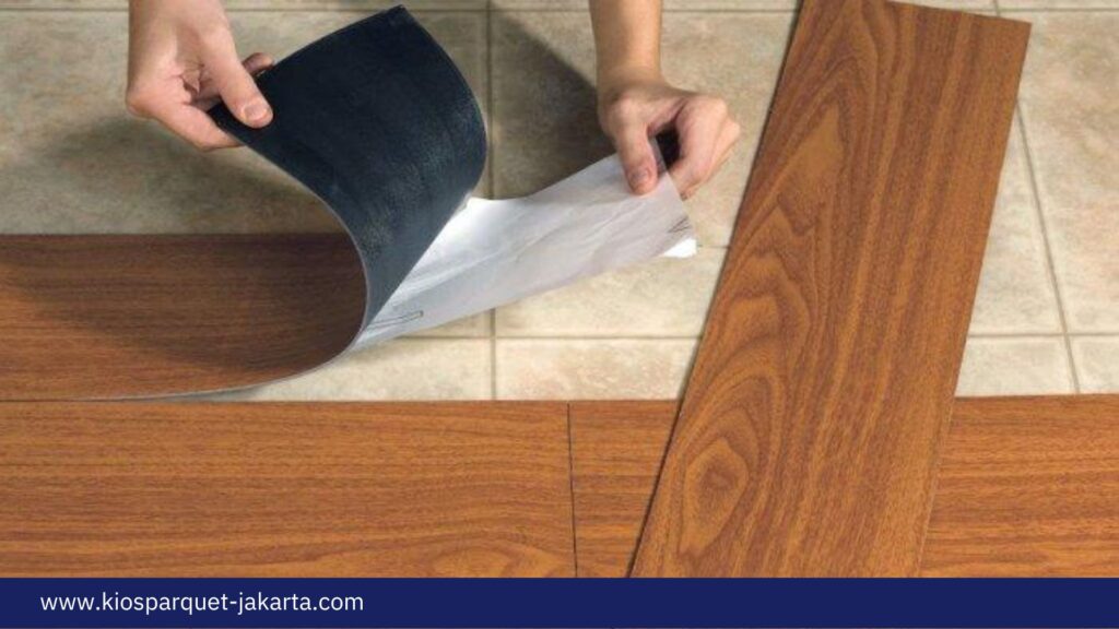 6 Jenis Lantai Stiker Terbaik, Termasuk Motif Kayu 3 Jenis Lantai Stiker 2