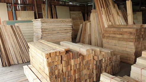 Update Harga Kayu Jati: Ukuran, Jenis, dan Kegunaannya 3 kayu jati B