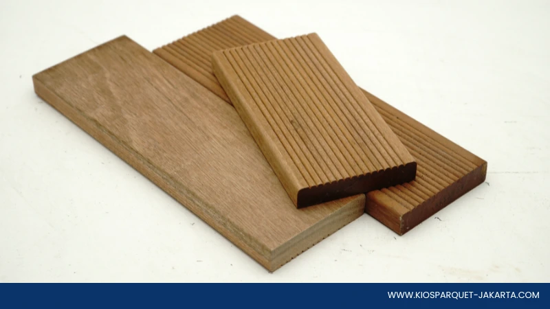 Perbandingan Kayu Keruing vs Kayu Jati 3 perbedaan kayu keruing dan jati