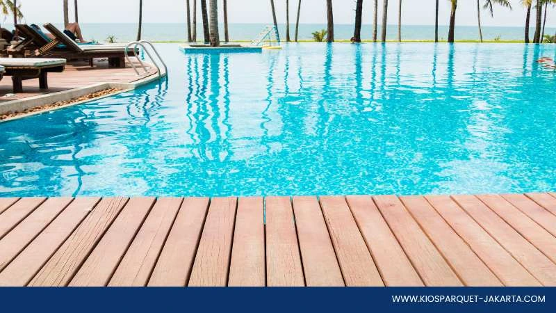 Berikut Rekomendasi Jenis Lantai Kayu Untuk Kolam Renang 7 lantai kayu keruing